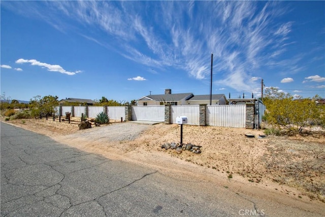 3872 Balsa Ave, Yucca Valley, CA 92284 - view of front of home
