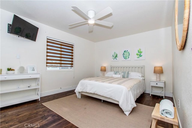 3872 Balsa Ave, Yucca Valley, CA 92284 - bedroom with wood finished floors, baseboards, and a ceiling fan
