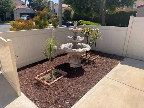 10260 Santa Rosa Ct, Rancho Cucamonga, CA 91730 - view of yard