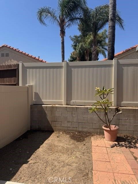 10260 Santa Rosa Ct, Rancho Cucamonga, CA 91730 - view of yard