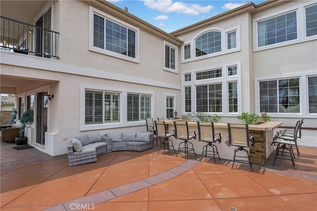 view of patio with outdoor lounge area