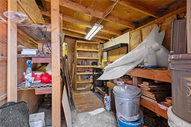 21964 Mojave River Rd, Cedarpines Park, CA 92322 - view of storage area