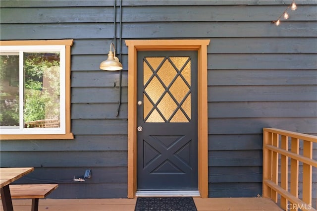 698 W Victoria Ct, Lake Arrowhead, CA 92352 - view of property entrance