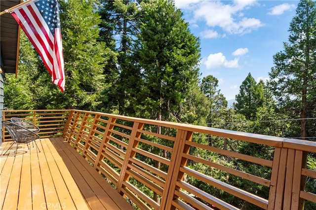 698 W Victoria Ct, Lake Arrowhead, CA 92352 - view of deck