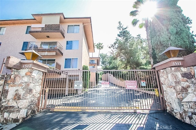 1517 E Garfield Ave Unit 94, Glendale, CA 91205 - view of gate