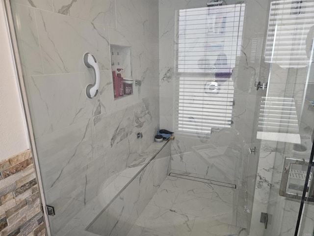 43075 Corte Fresca, Temecula, CA 92592 - full bath with a marble finish shower