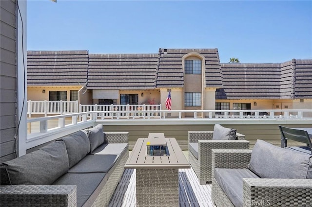 1924 Mathews Ave Unit B, Redondo Beach, CA 90278 - balcony featuring an outdoor living space with a fire pit