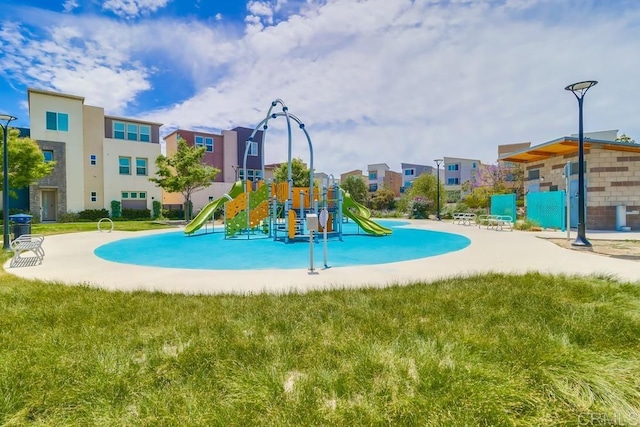 2140 Stellar Way Unit 4, Chula Vista, CA 91915 - community play area with a residential view