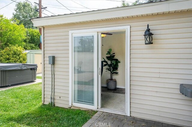 850 N Naomi St, Burbank, CA 91505 - view of outbuilding featuring a hot tub