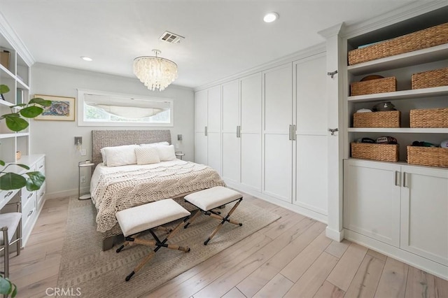 850 N Naomi St, Burbank, CA 91505 - bedroom featuring light wood-style flooring, a chandelier, and recessed lighting