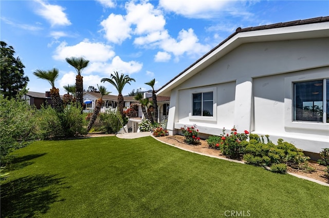 view of grassy yard
