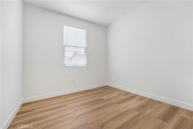 281 N Mar Vista Ave Unit 23, Pasadena, CA 91106 - unfurnished room featuring light wood finished floors and baseboards