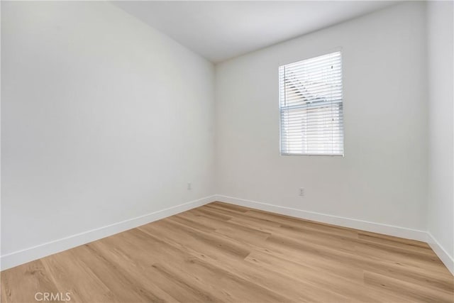 281 N Mar Vista Ave Unit 23, Pasadena, CA 91106 - empty room featuring baseboards and light wood finished floors