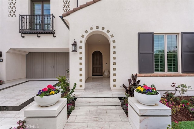 244 Coal Mine, Irvine, CA 92602 - entrance to property with stucco siding and a balcony