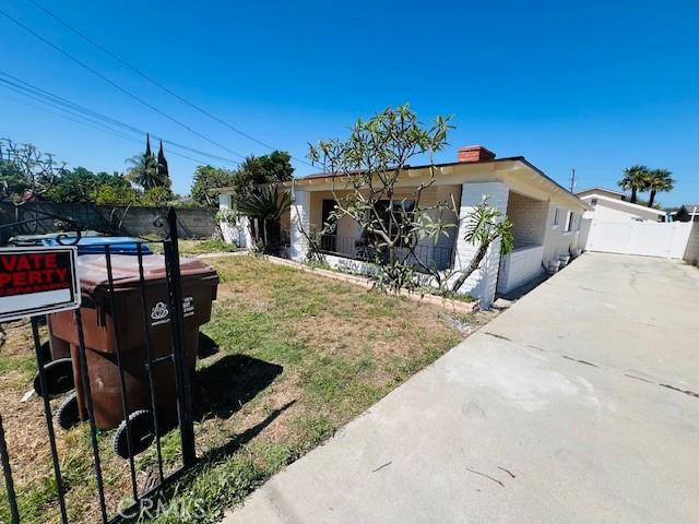 3837 Lincoln Ave, El Monte, CA 91731 - single story home featuring concrete driveway