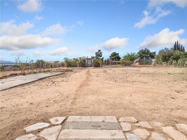 17949 Catalpa St, Hesperia, CA 92345 - view of yard