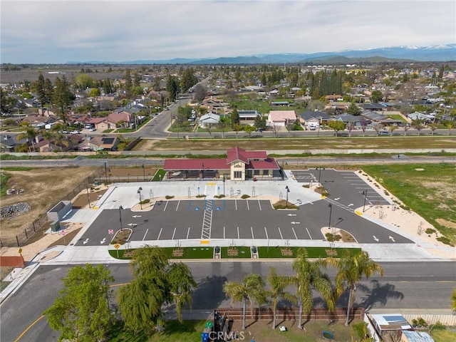 896 N Mariposa Ave, Visalia, CA 93292