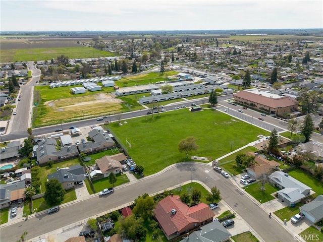 896 N Mariposa Ave, Visalia, CA 93292
