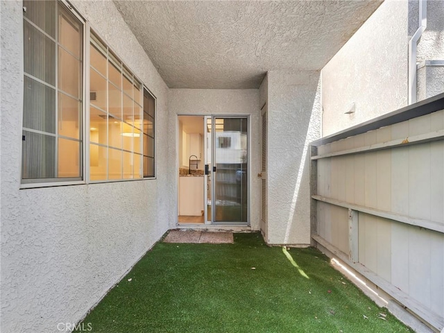 20155 Keswick St Unit 117, Winnetka, CA 91306 - entrance to property featuring stucco siding