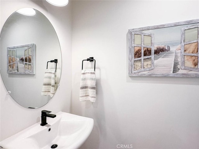 1053 Tiburon Way, San Luis Obispo, CA 93401 - bathroom with a sink