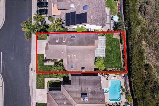 2146 Via Aguila, San Clemente, CA 92673 - aerial view of property and surrounding area with a pool area and property parcel outlined