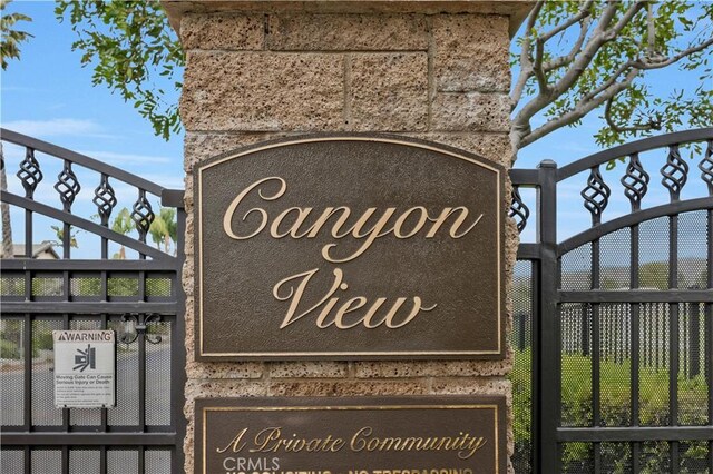 17 Candlewood, Irvine, CA 92620 - view of community sign