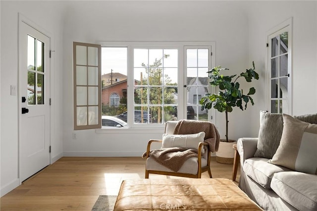 1516 Carmona Ave, Los Angeles, CA 90019 - photo 2