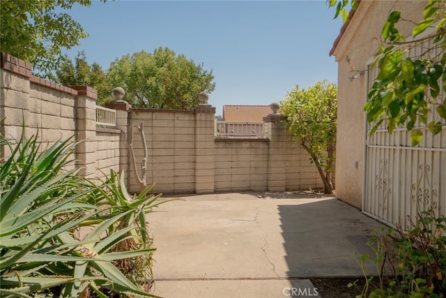 8541 San Clemente Dr, Rancho Cucamonga, CA 91730 - view of patio / terrace featuring fence