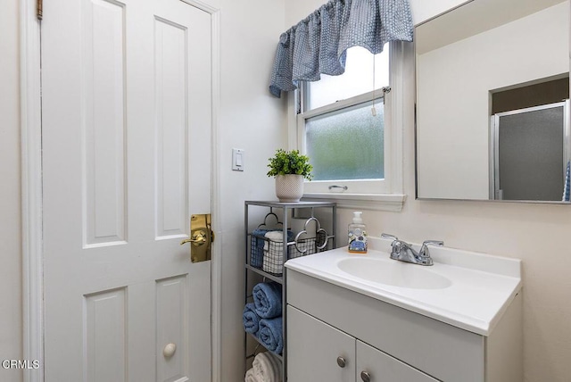 250 S Berkeley Ave, Pasadena, CA 91107 - bathroom featuring vanity