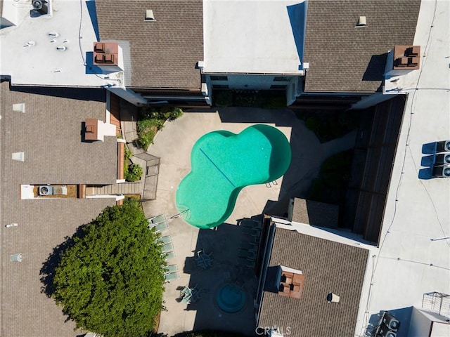 15155 Sherman Way Unit 14, Van Nuys, CA 91405 - bird's eye view of a pool area