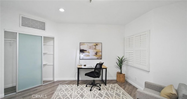 235 Main St Unit 118, Venice, CA 90291 - home office with wood finished floors and recessed lighting