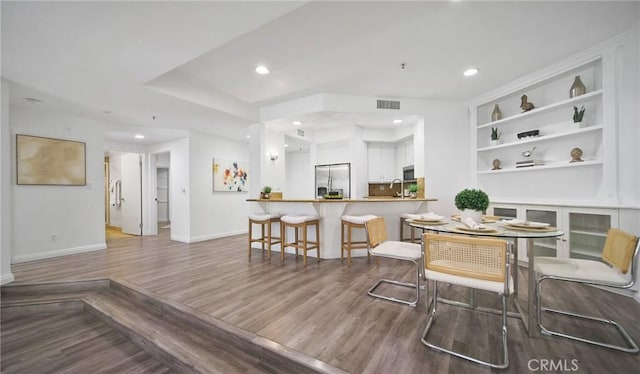 235 Main St Unit 118, Venice, CA 90291 - dining area with recessed lighting and wood finished floors