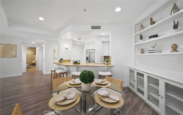 235 Main St Unit 118, Venice, CA 90291 - dining room featuring dark wood-type flooring and recessed lighting