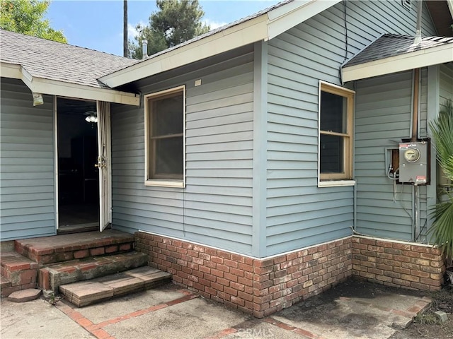 35226 Ave C, Yucaipa, CA 92399 - property entrance featuring a shingled roof