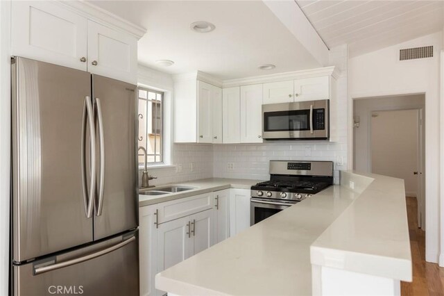 651 Ozone St, Santa Monica, CA 90405 - photo 16