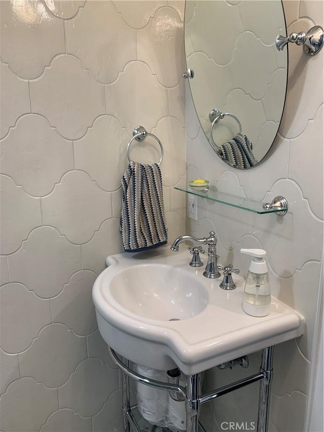 1850 W 186th St, Torrance, CA 90504 - view of bathroom