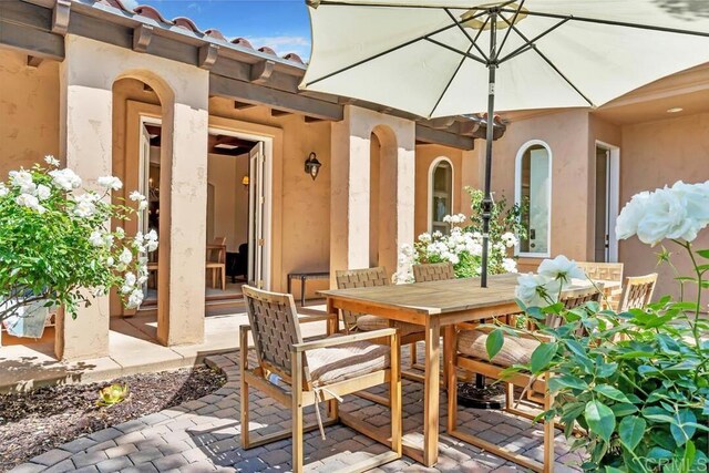 1455 Independence Way, Vista, CA 92084 - view of patio with outdoor dining area