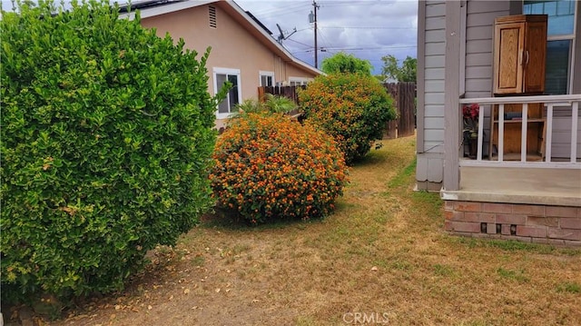 533 S Kaweah Ave, Exeter, CA 93221 - view of yard