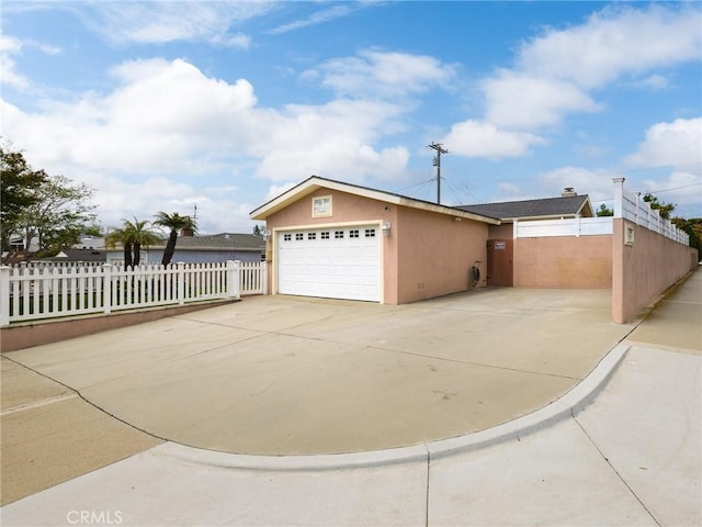22305 Ladeene Ave, Torrance, CA 90505 - garage with fence