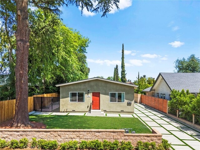 160 S Altadena Dr, Pasadena, CA 91107 - view of front facade with stucco siding and entry steps