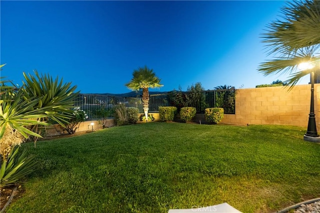 4064 Prestwick Ln, Palmdale, CA 93551 - view of yard