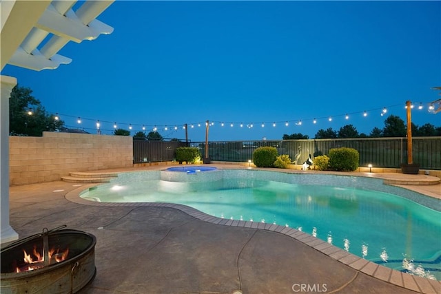 4064 Prestwick Ln, Palmdale, CA 93551 - view of pool with an outdoor fire pit, a fenced backyard, a pool with connected hot tub, and a patio area