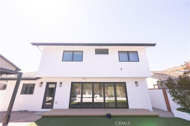 12539 Presnell St, Los Angeles, CA 90066 - back of house with stucco siding