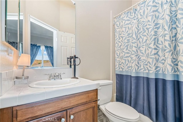 16418 Village Meadow Dr, Riverside, CA 92503 - full bath with toilet, vanity, and curtained shower