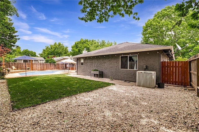 3171 Eagle Lake Ct, Chico, CA 95973 - back of property featuring cooling unit, stucco siding, a patio, and roof with shingles