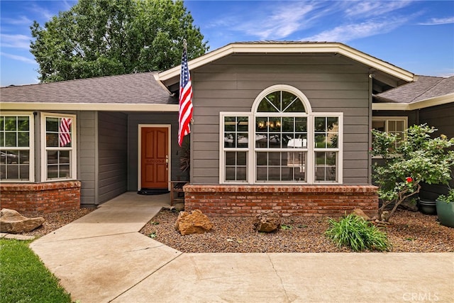 3171 Eagle Lake Ct, Chico, CA 95973 - view of front of property featuring roof with shingles and brick siding