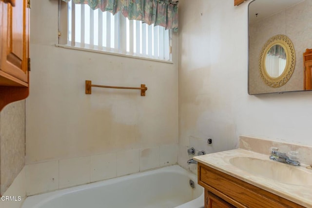 4117 S C St, Oxnard, CA 93033 - full bath featuring vanity and a bathtub