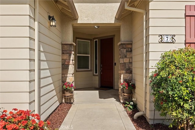 7 Abbott Cir, Chico, CA 95973 - property entrance with stone siding