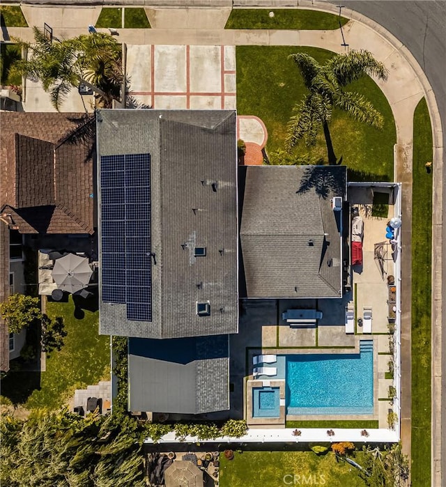 17252 Breda Ln, Huntington Beach, CA 92649 - aerial view of a pool area