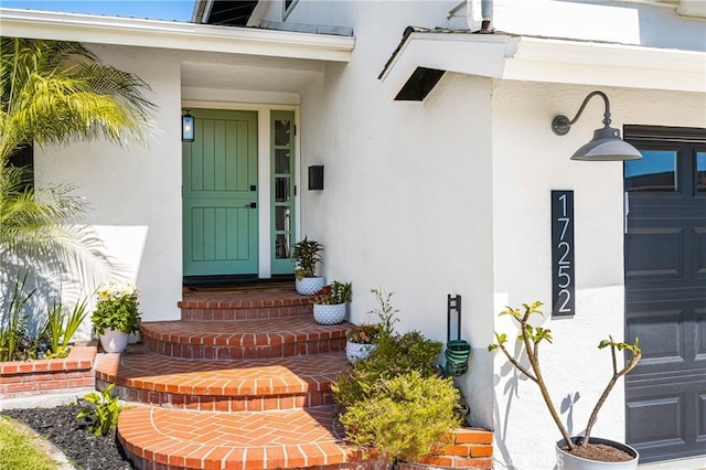 17252 Breda Ln, Huntington Beach, CA 92649 - entrance to property with stucco siding and a garage
